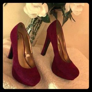 Dark Pink closed toe heels